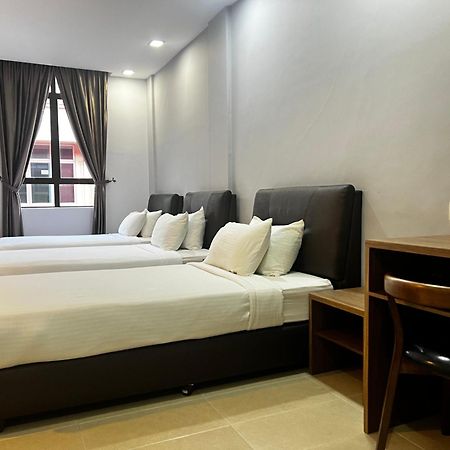 Sin Lien Hotel كلوانغ المظهر الخارجي الصورة