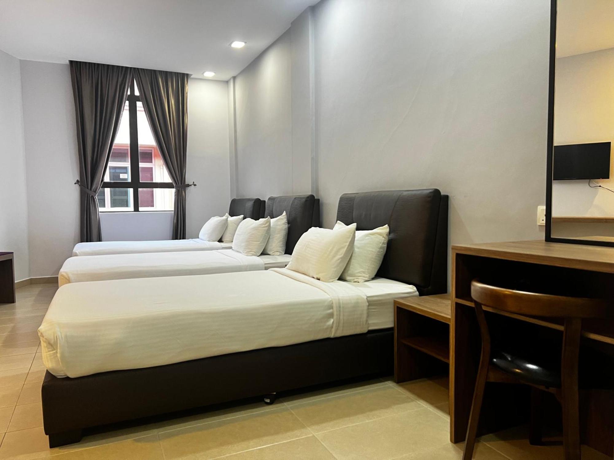 Sin Lien Hotel كلوانغ المظهر الخارجي الصورة